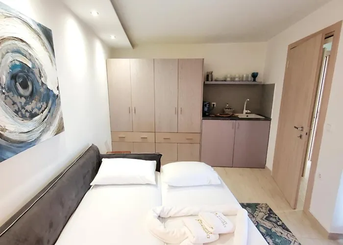 Deluxe Dina Lejlighed *