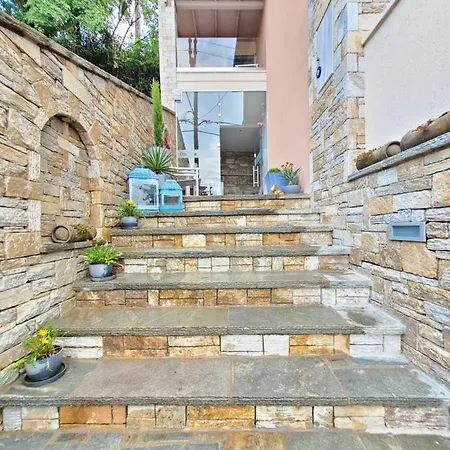 Deluxe Dina Apartment