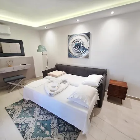 Deluxe Dina شقة سكالا بوتامياس